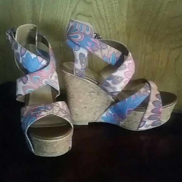 Soda Shoes - Paisley Wedge Platforms